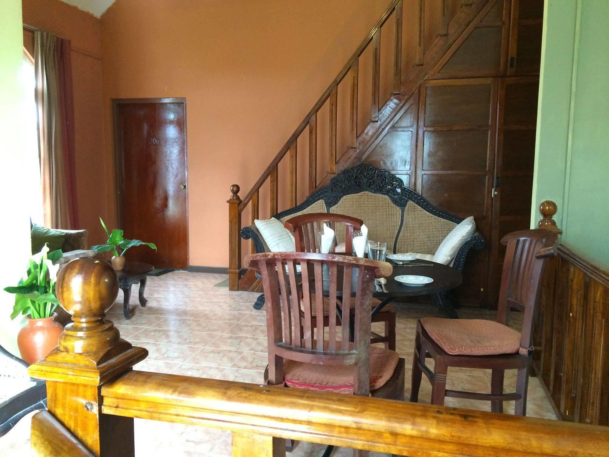 נוארה אליה Binota Hotel מראה חיצוני תמונה
